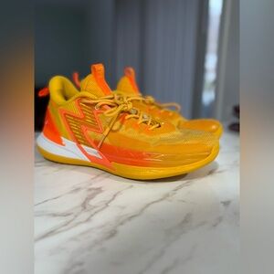 361 degrees BIG3 4.0 Quick basketball shoes